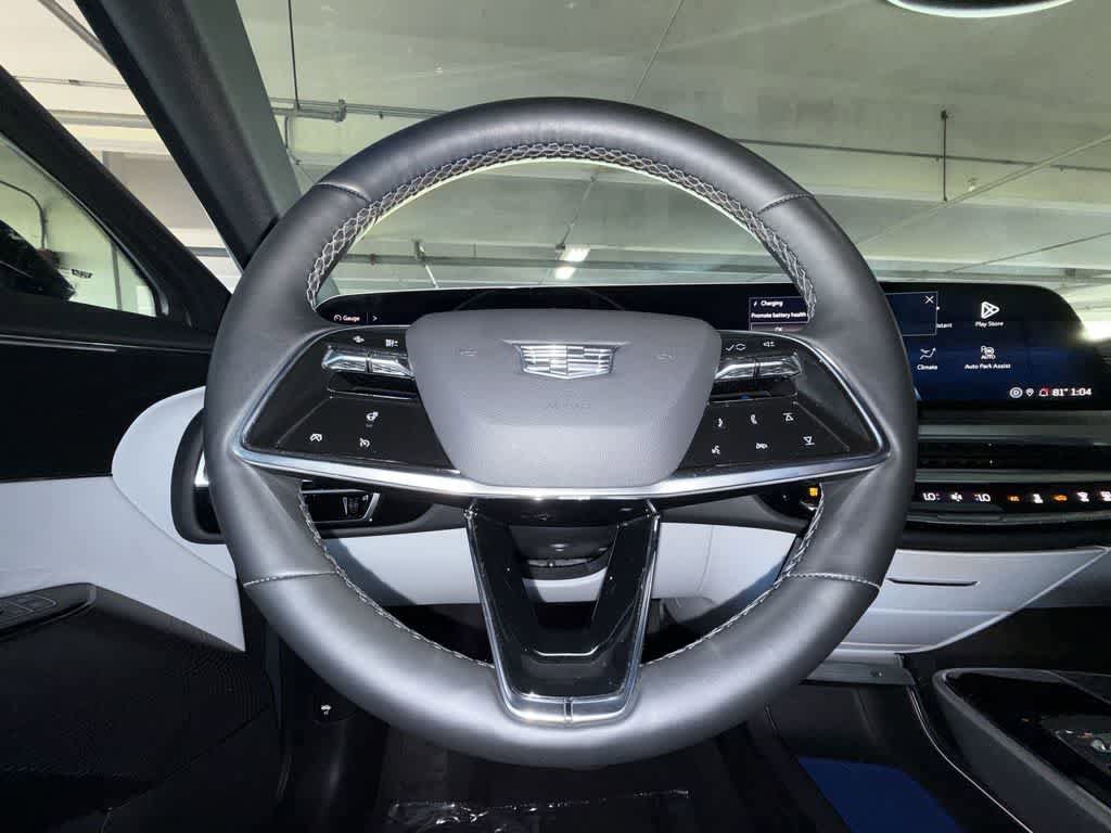 Used 2024 Cadillac Lyriq Luxury AWD/4WD image 15