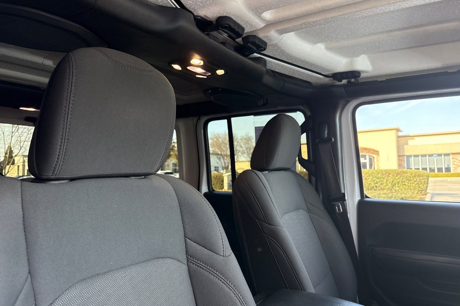 Used 2020 Jeep Wrangler Unlimited Sport S image 14