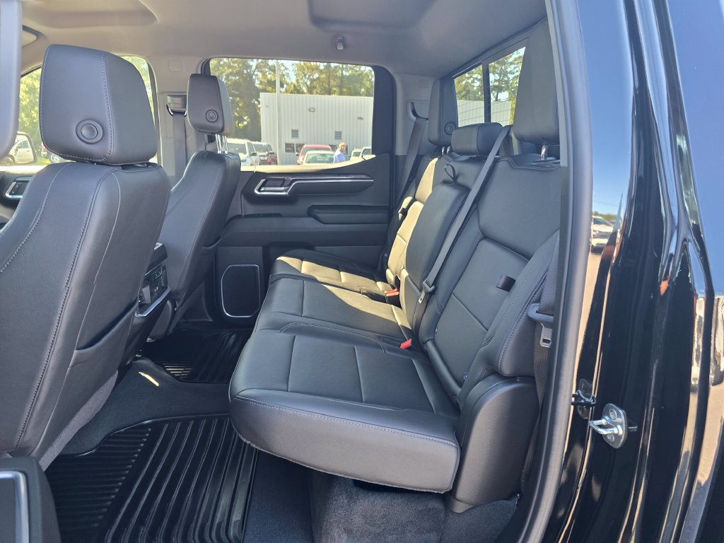 Certified 2025 Chevrolet Silverado 1500 LTZ w/ Technology Package AWD/4WD image 25