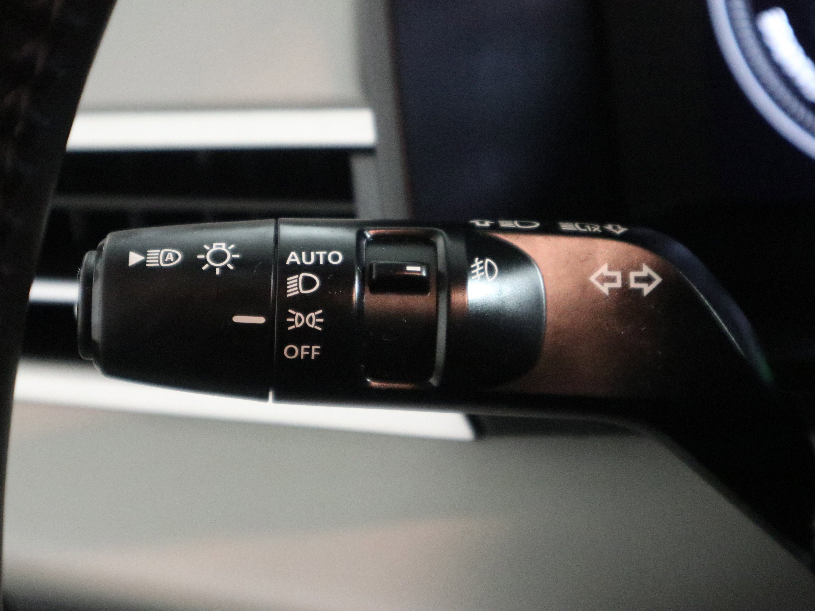 Used 2024 Mitsubishi Outlander SEL image 28