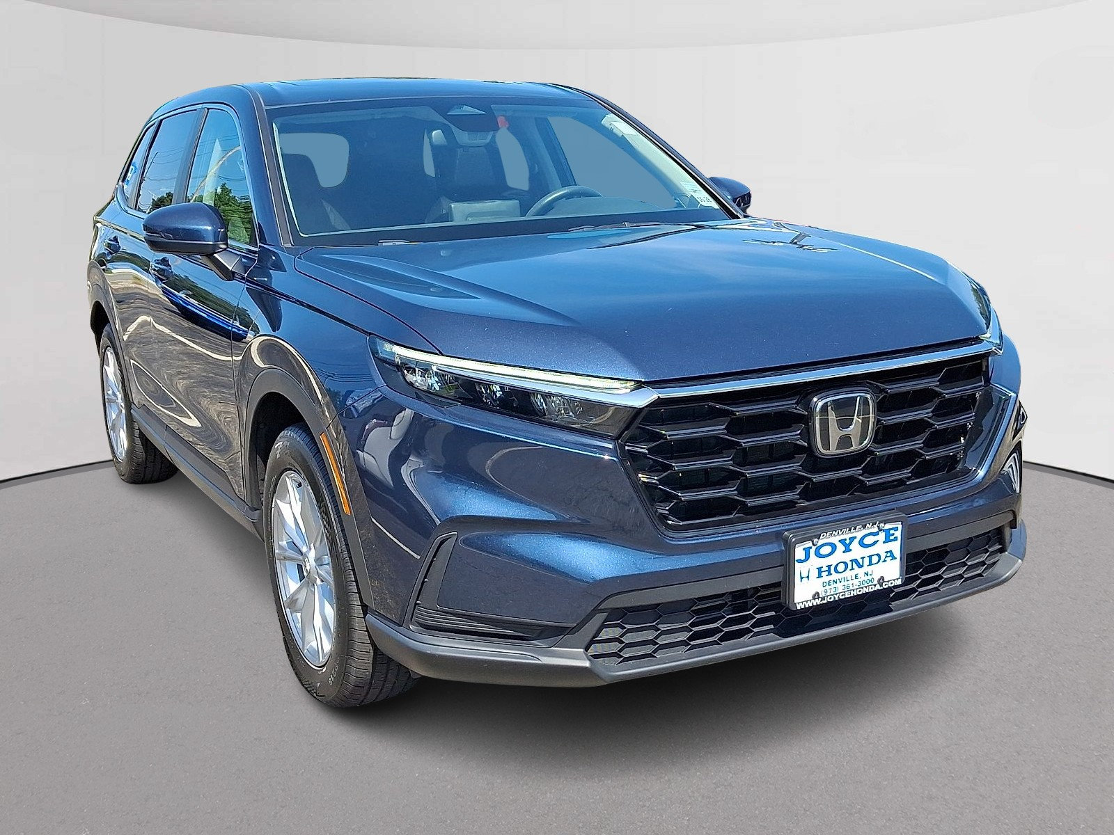 Certified 2024 Honda CR-V EX image 2