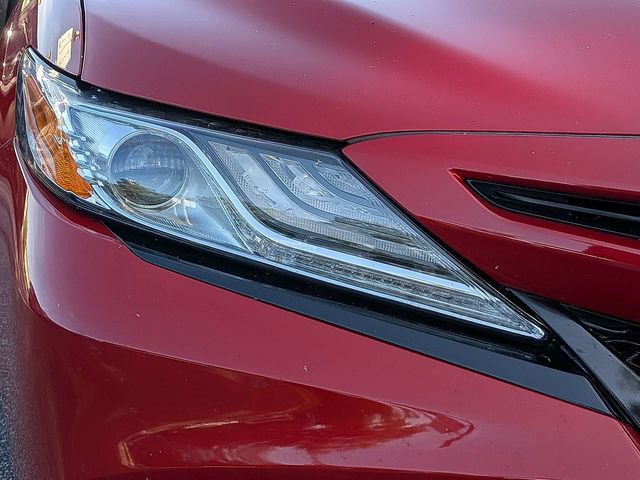 Used 2020 Toyota Camry XSE FWD image 9