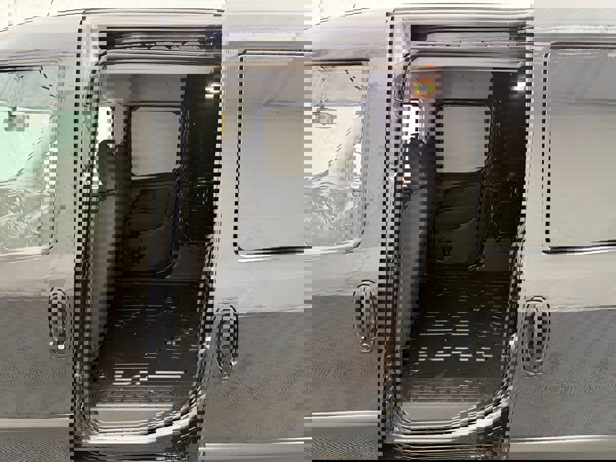 Used 2018 RAM ProMaster City Tradesman image 21