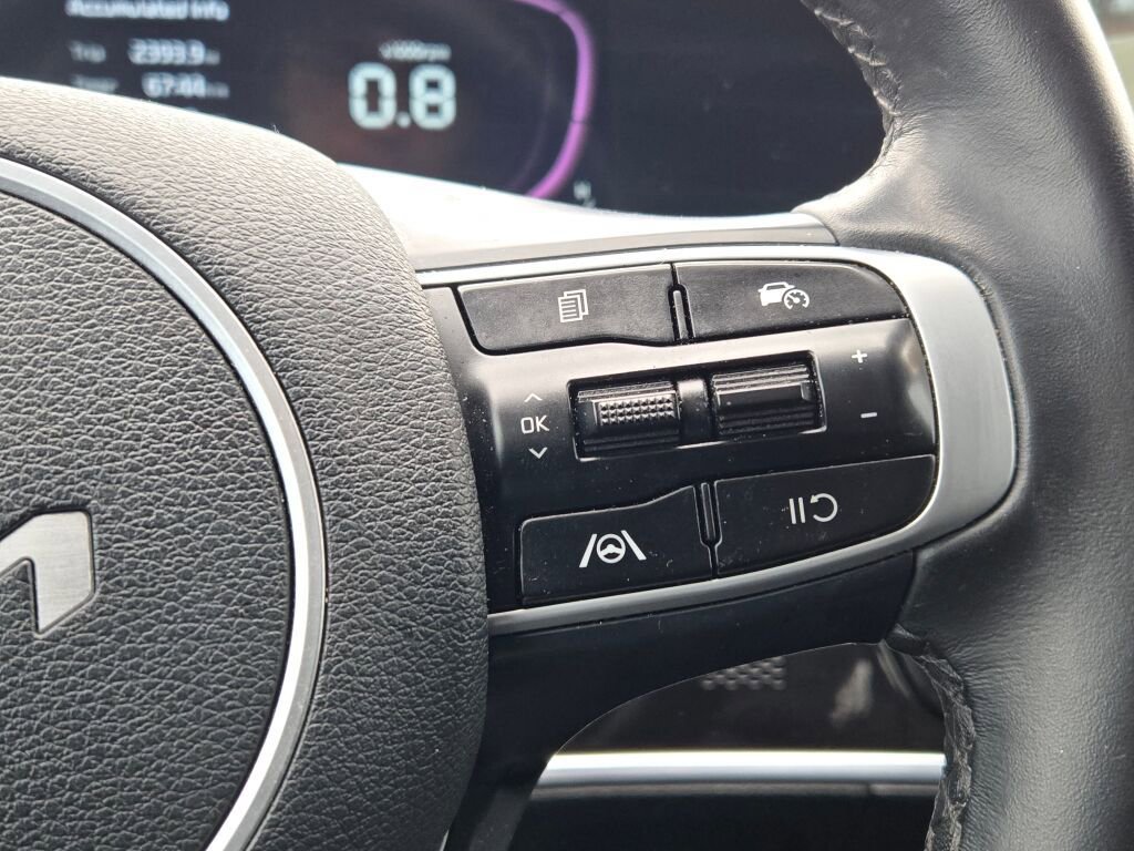 Used 2024 Kia Sportage EX image 28