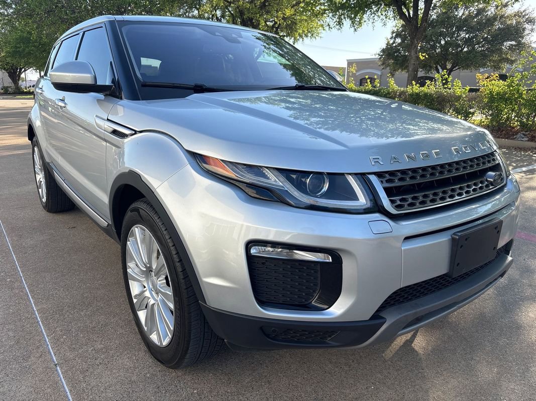 Used 2018 Land Rover Range Rover Evoque HSE AWD/4WD image 2