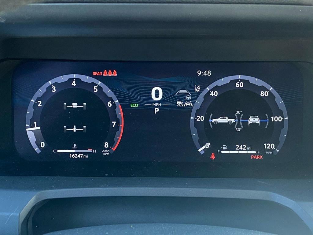 Used 2025 Toyota Tacoma TRD Off-Road image 12