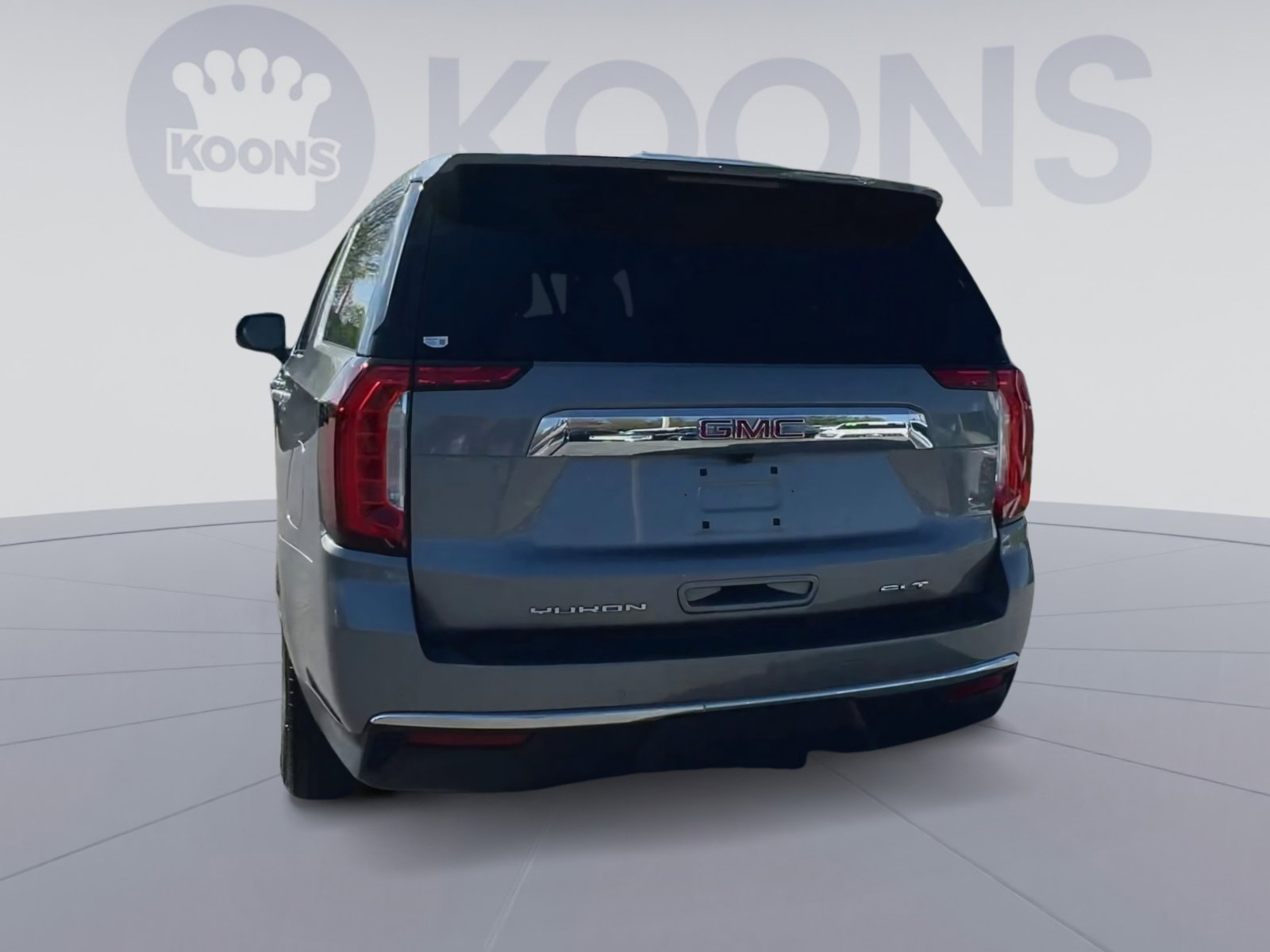 Used 2022 GMC Yukon XL SLT w/ SLT Premium Package image 10