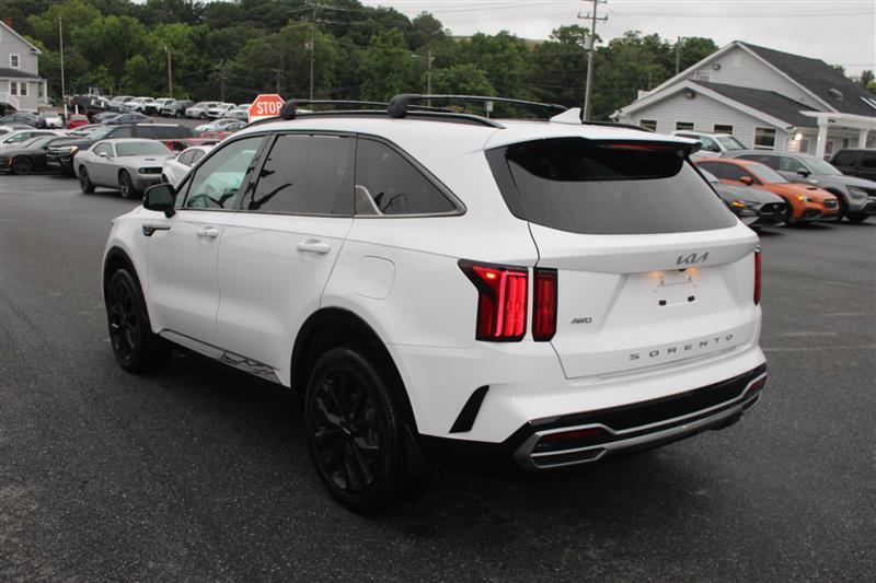 Used 2022 Kia Sorento SX image 5