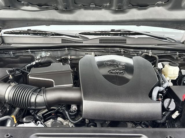 Used 2022 Toyota Tacoma SR AWD/4WD image 23