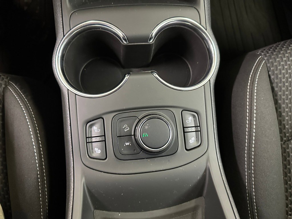 Certified 2022 GMC Terrain SLE w/ Driver Convenience Package image 16