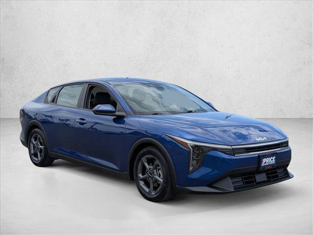 Used 2025 Kia K4 FWD image 3