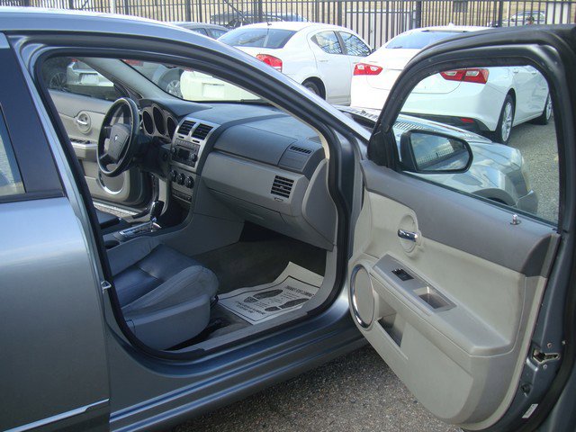 Used 2008 Dodge Avenger R/T image 12