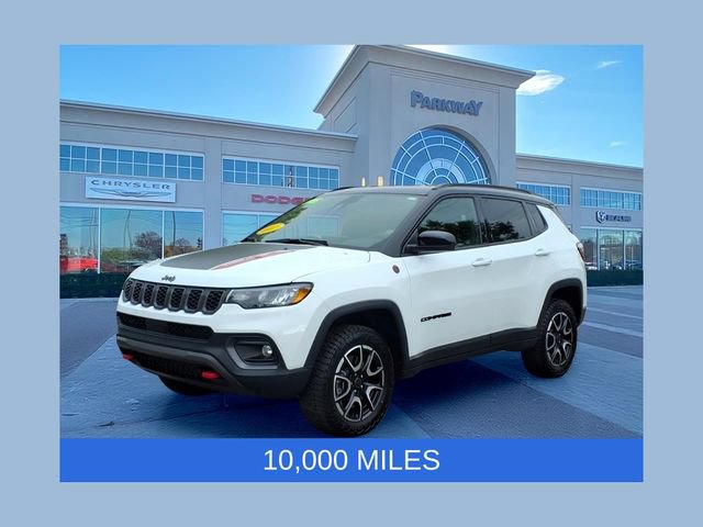 Used 2025 Jeep Compass Trailhawk