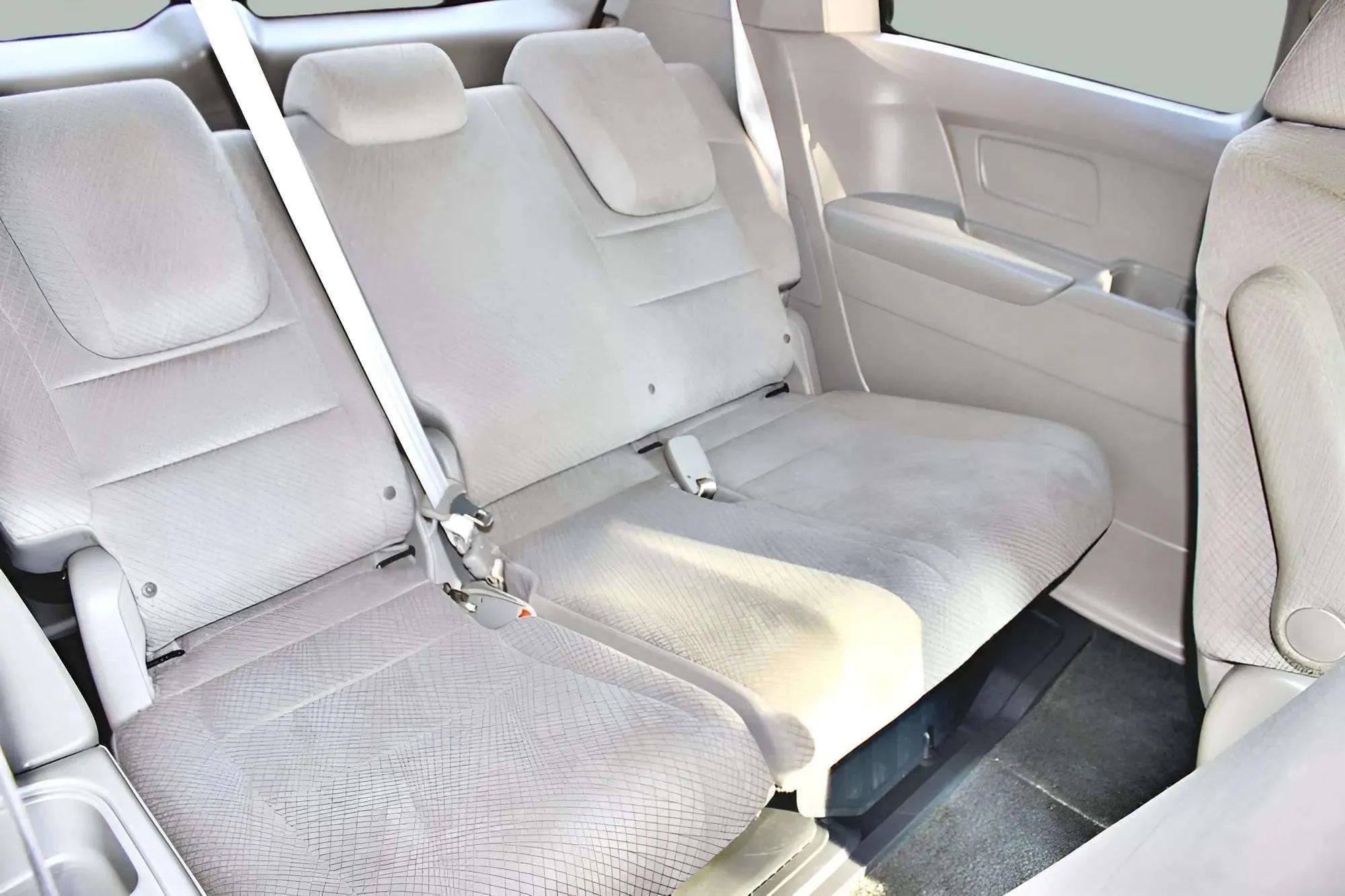 Used 2016 Honda Odyssey LX image 25