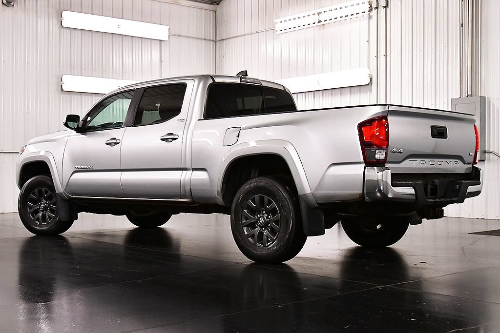Used 2022 Toyota Tacoma SR5 AWD/4WD image 5