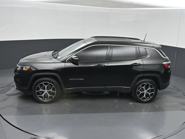 Used 2024 Jeep Compass Limited AWD/4WD image 41
