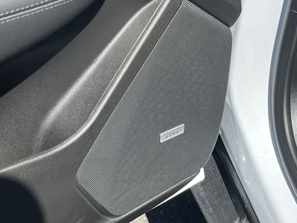 New 2025 Cadillac XT5 Premium Luxury w/ Technology Package image 17