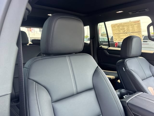 New 2027 GMC Acadia Elevation w/ Black Edition FWD image 31