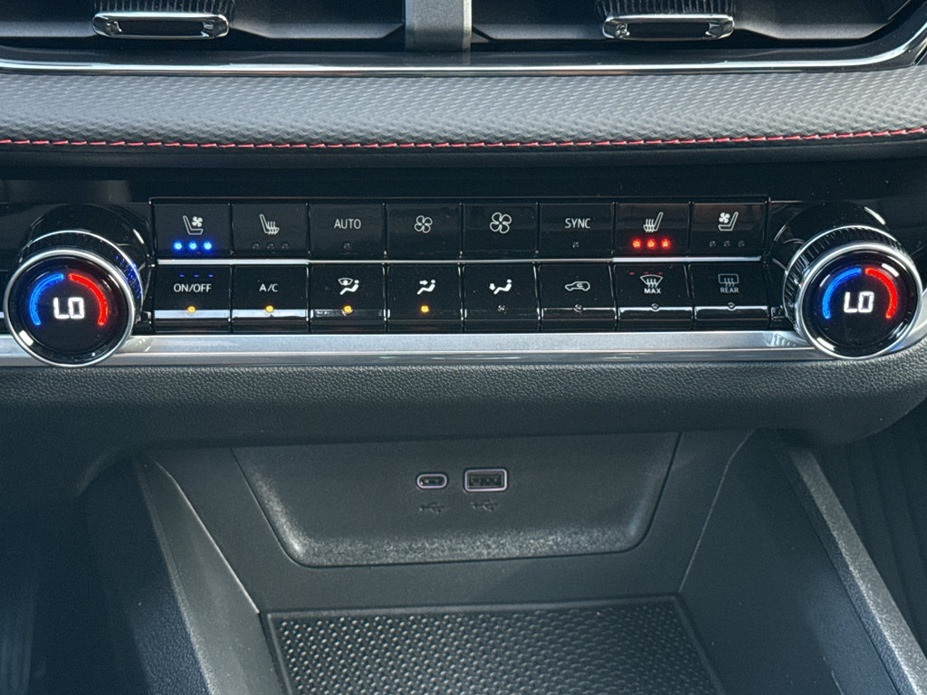 New 2027 Chevrolet Equinox RS w/ Safety and Technology Package FWD image 33