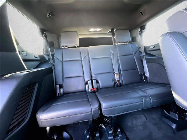 Used 2022 Cadillac Escalade Luxury image 30