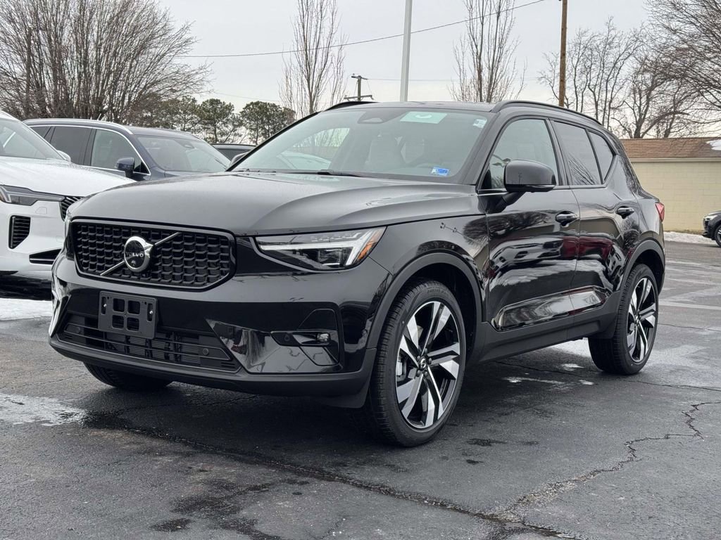 New 2026 Volvo XC40 B5 Ultra w/ Protection Package Premier image 24