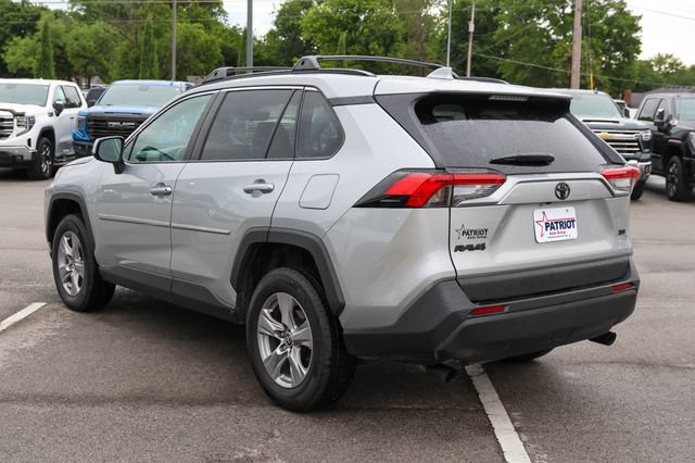 Used 2025 Toyota RAV4 XLE FWD image 5