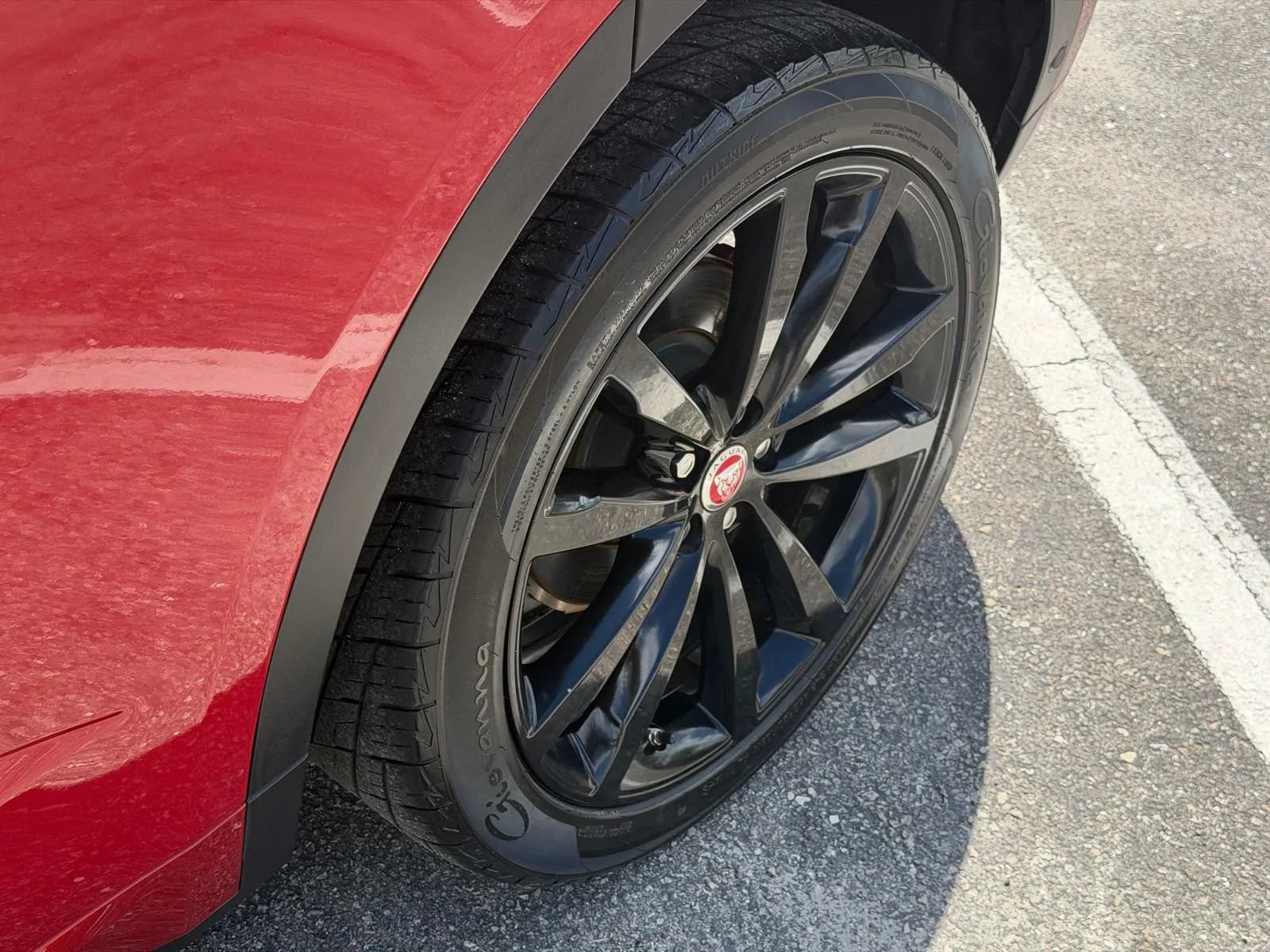 Used 2019 Jaguar E-PACE R-Dynamic HSE AWD/4WD image 53