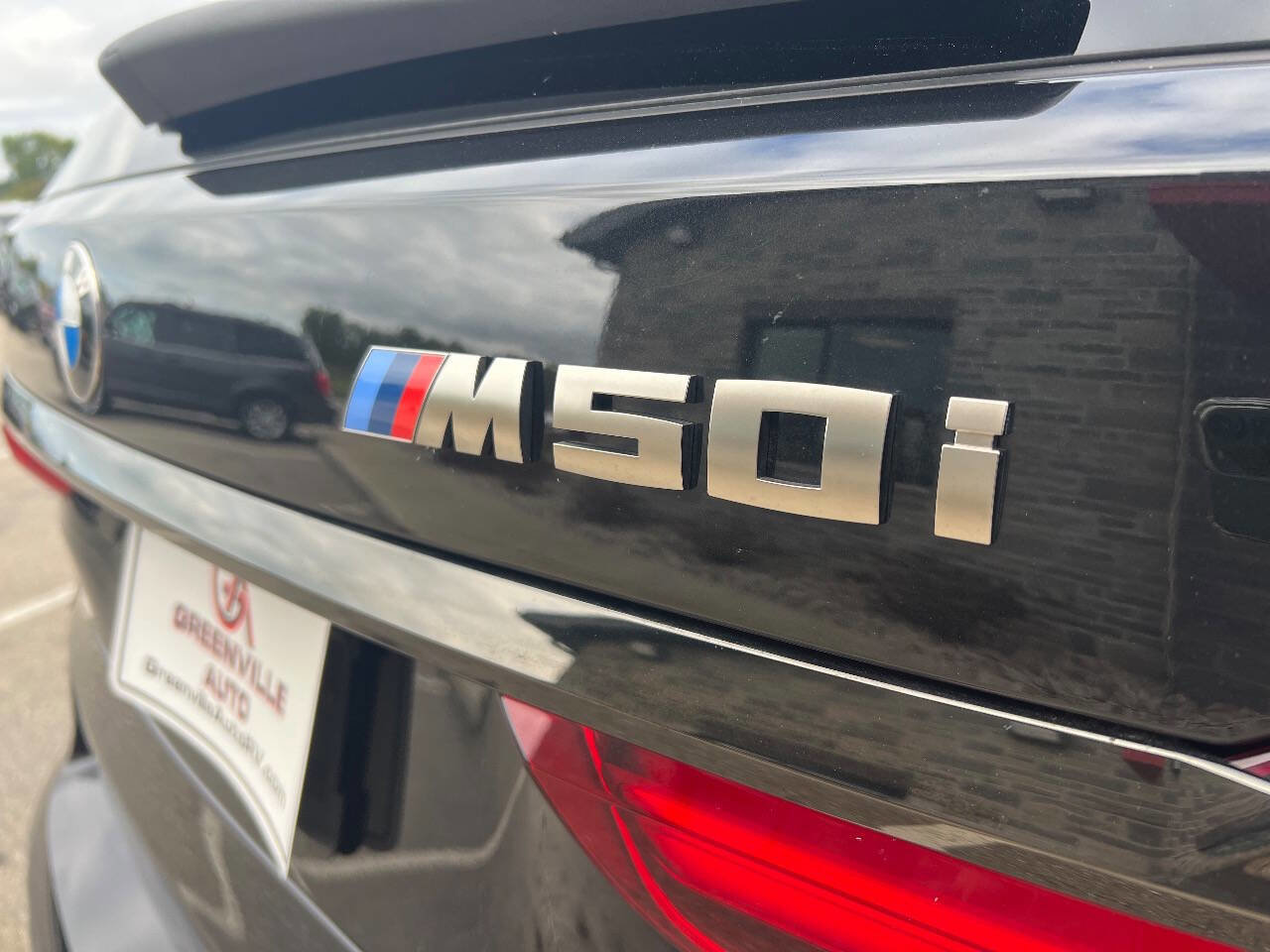 Used 2021 BMW X7 M50i w/ Executive Package image 36