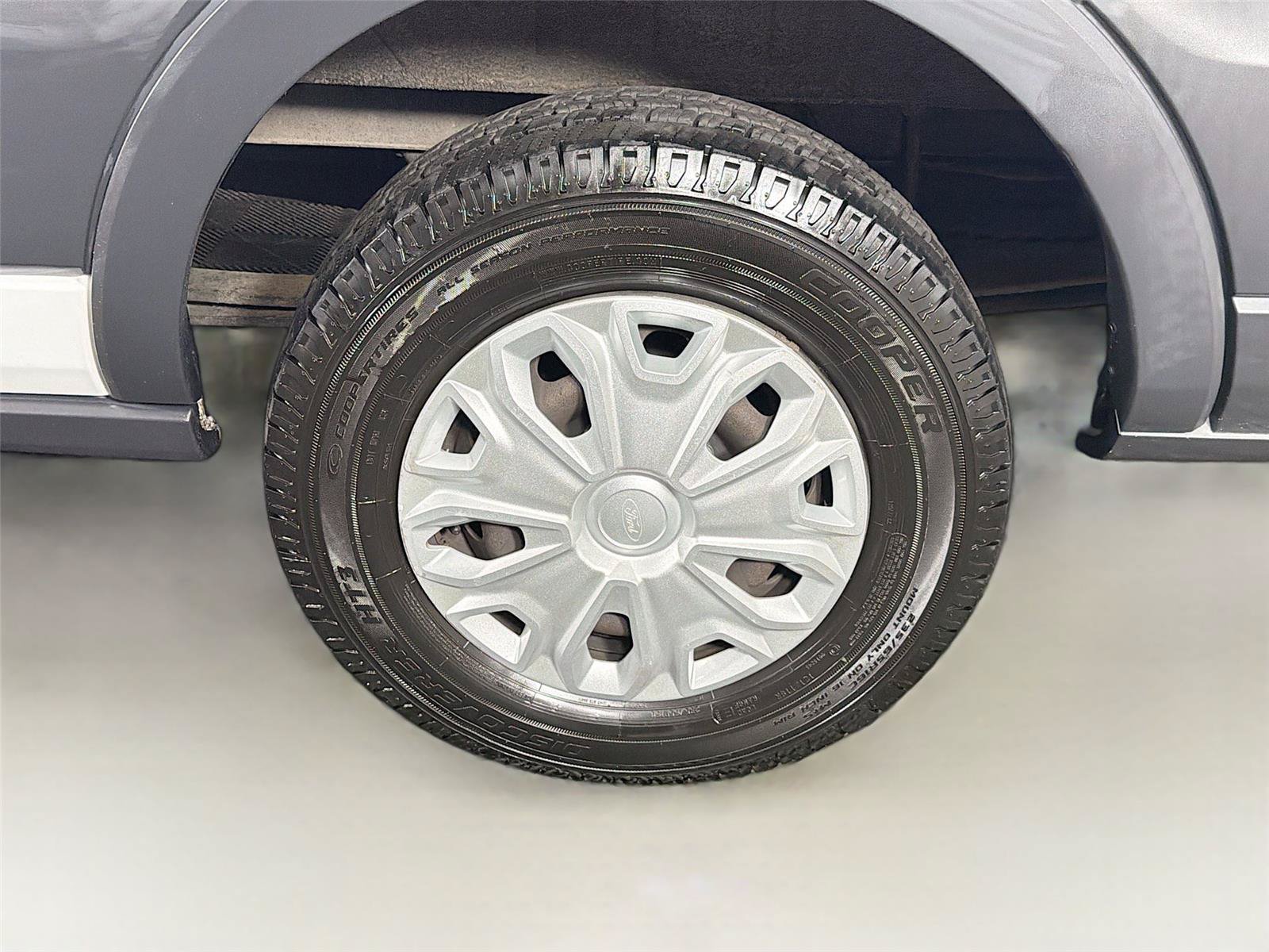 Used 2016 Ford Transit 350 XLT RWD image 33