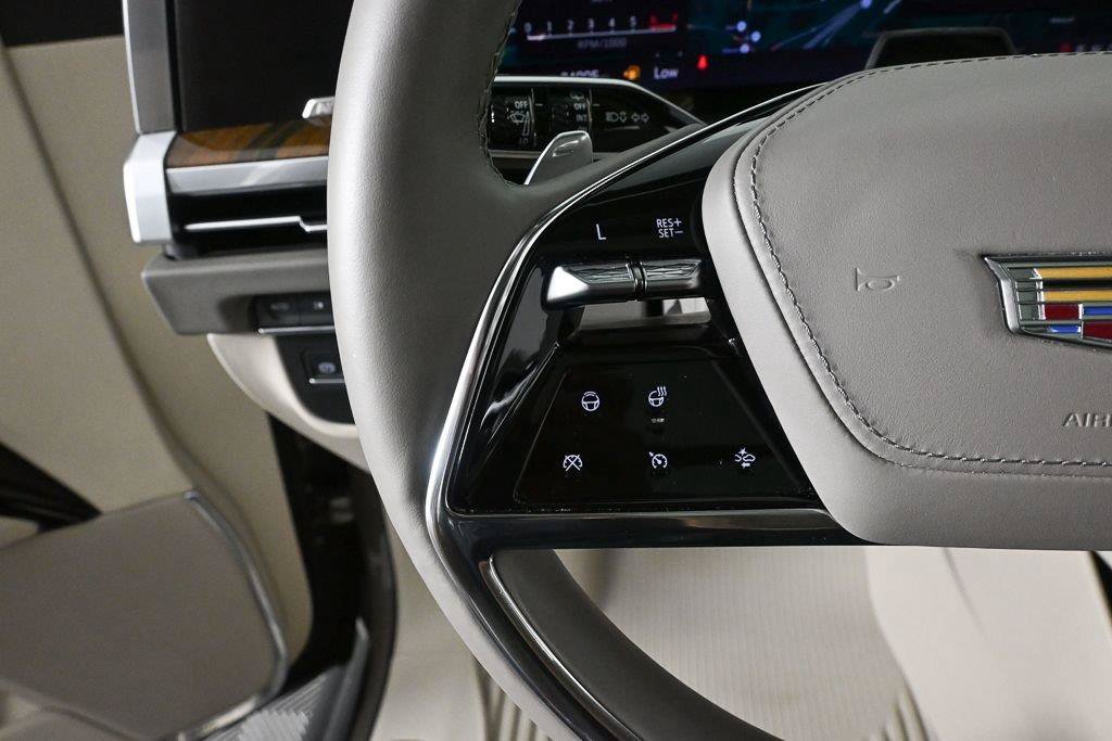 Used 2025 Cadillac Escalade Sport Platinum w/ LPO, Floor Liner Package AWD/4WD image 10
