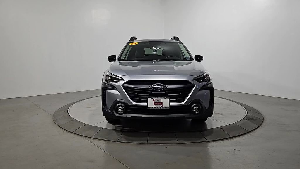 Certified 2025 Subaru Outback Premium AWD/4WD image 9