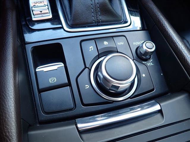 Used 2018 MAZDA MAZDA3 Touring FWD image 18