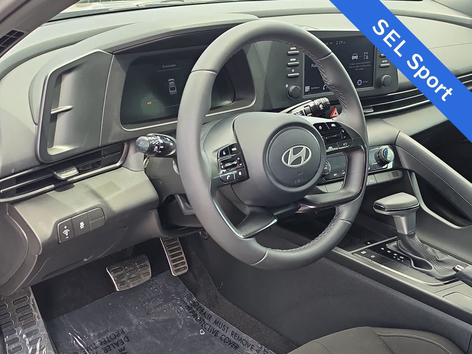 Certified 2025 Hyundai Elantra Sport FWD image 10