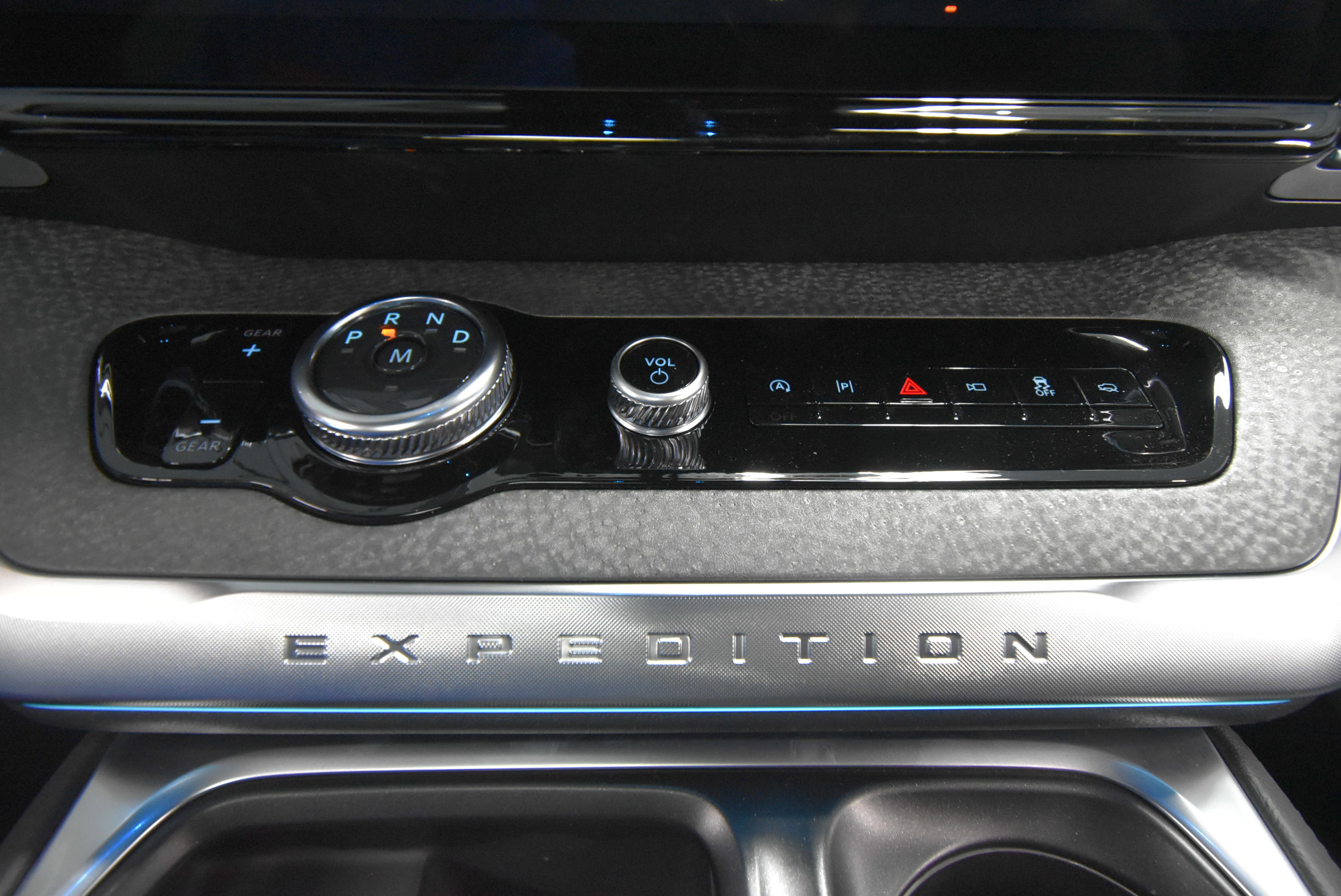 New 2026 Ford Expedition Tremor image 11