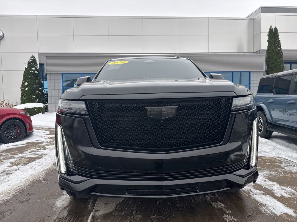 Used 2021 Cadillac Escalade Sport image 2