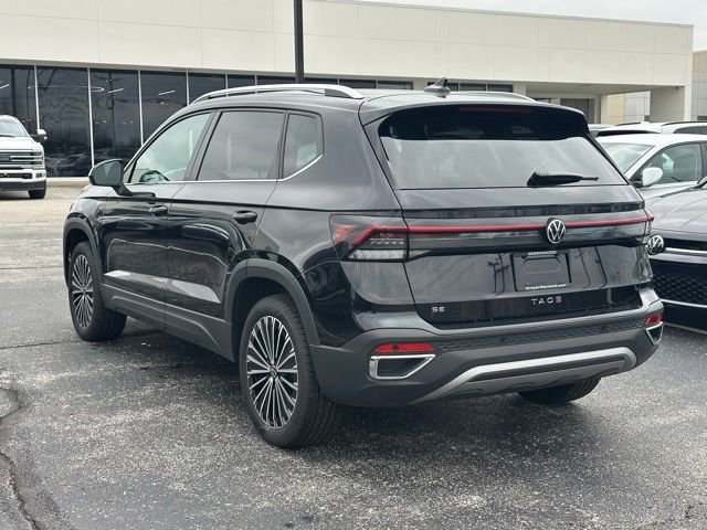 Used 2025 Volkswagen Taos SE image 5