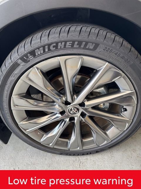 Used 2026 Toyota Crown Limited w/ Advanced Technology Package image 14