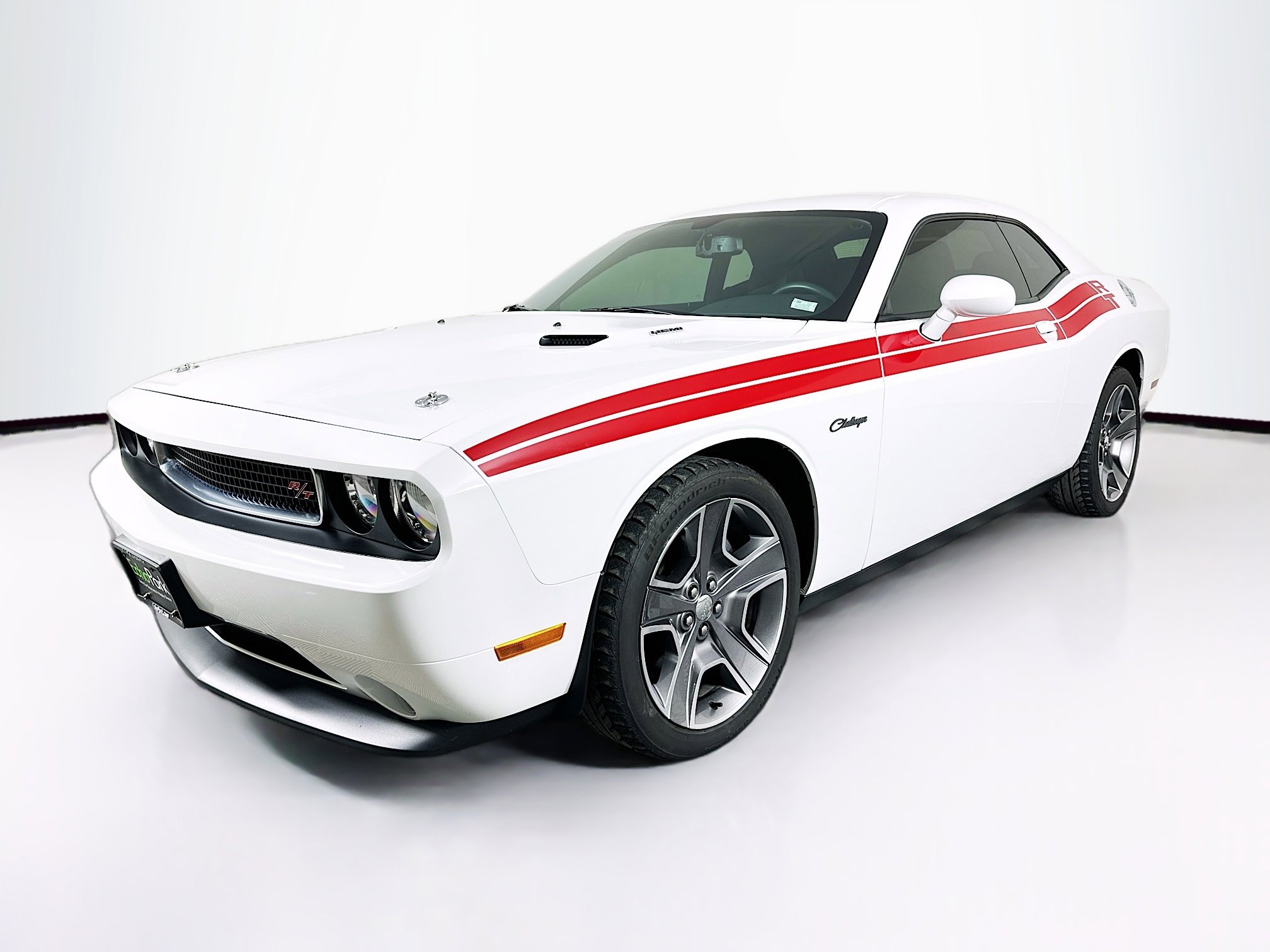 Used 2012 Dodge Challenger R/T image 3