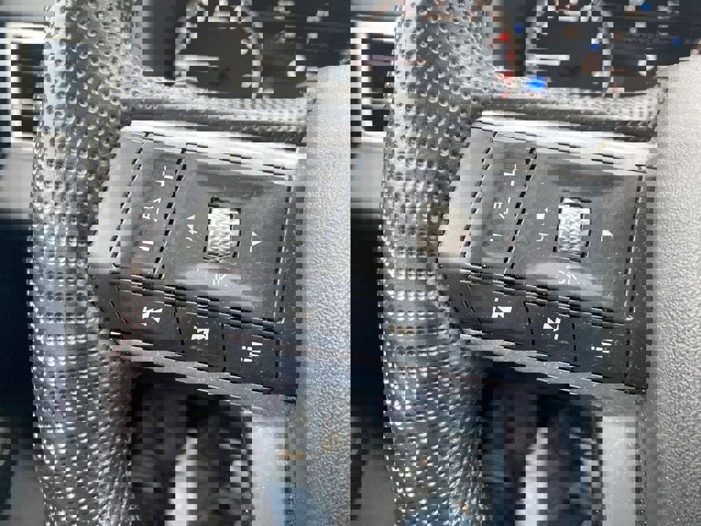 Used 2022 Mitsubishi Outlander SE image 22