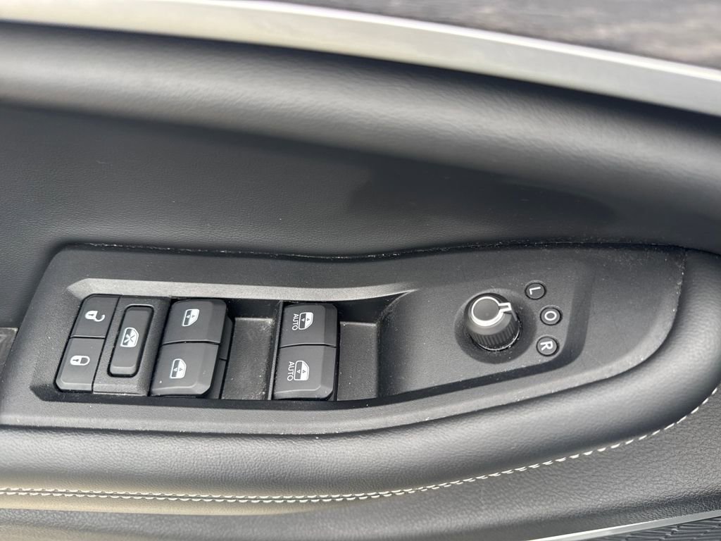 Used 2021 Jeep Grand Cherokee L Limited image 19