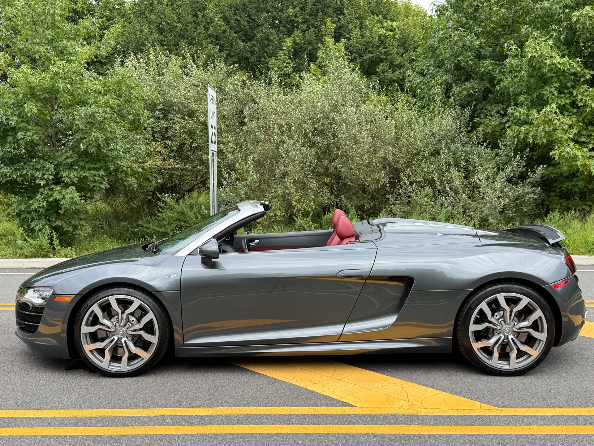 Used 2011 Audi R8 V10 AWD/4WD image 35