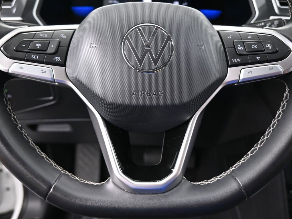 Used 2022 Volkswagen Tiguan SE image 30