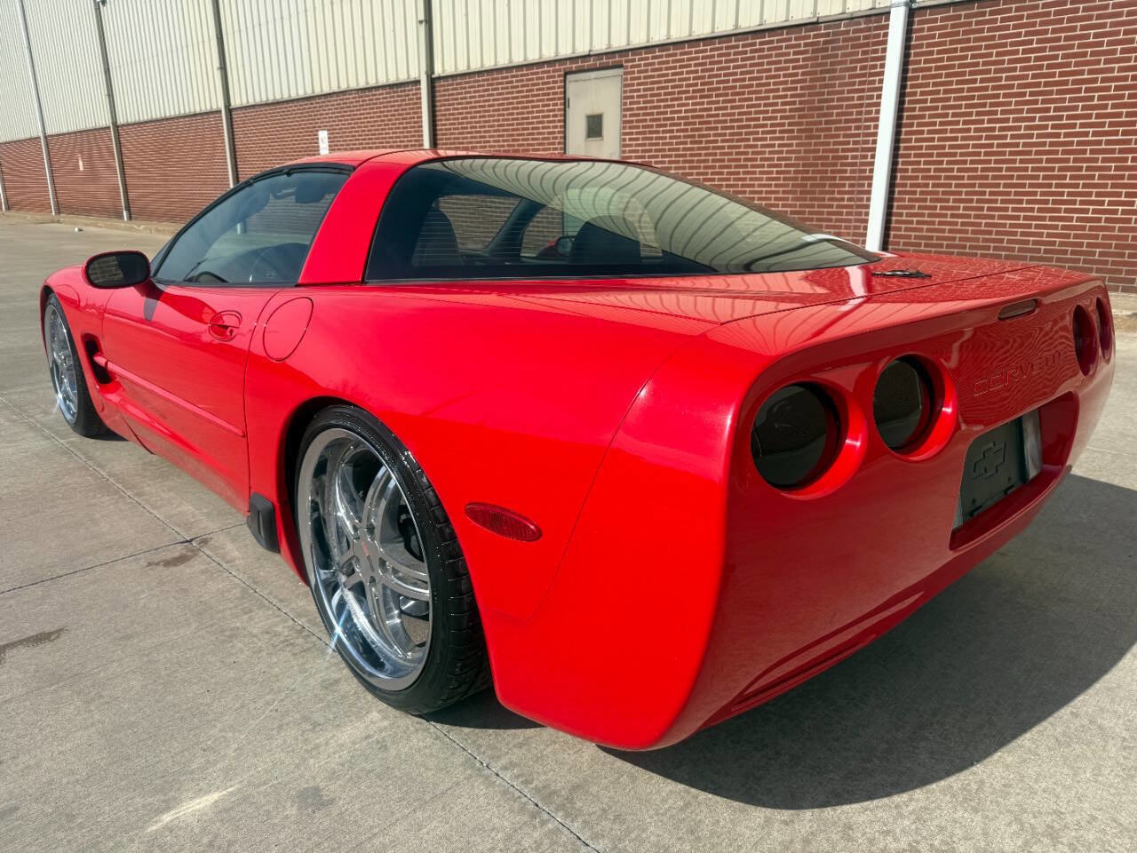 Used 2002 Chevrolet Corvette Coupe w/ Preferred Equipment Group2 image 9