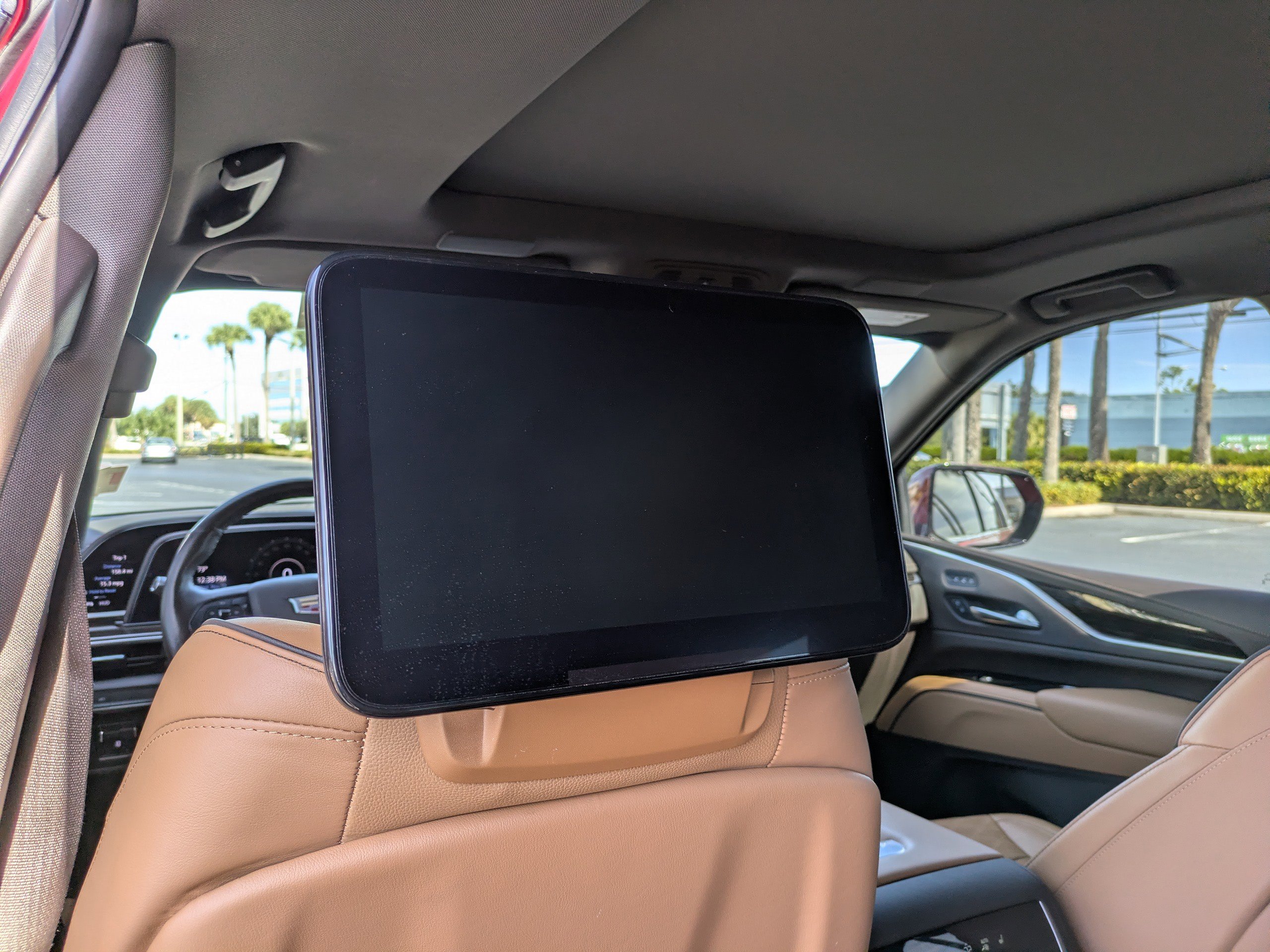 Used 2021 Cadillac Escalade ESV Premium Luxury w/ Driver Assist Tech Package image 13