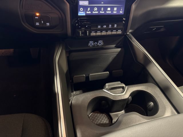 New 2026 RAM 2500 Big Horn AWD/4WD image 21