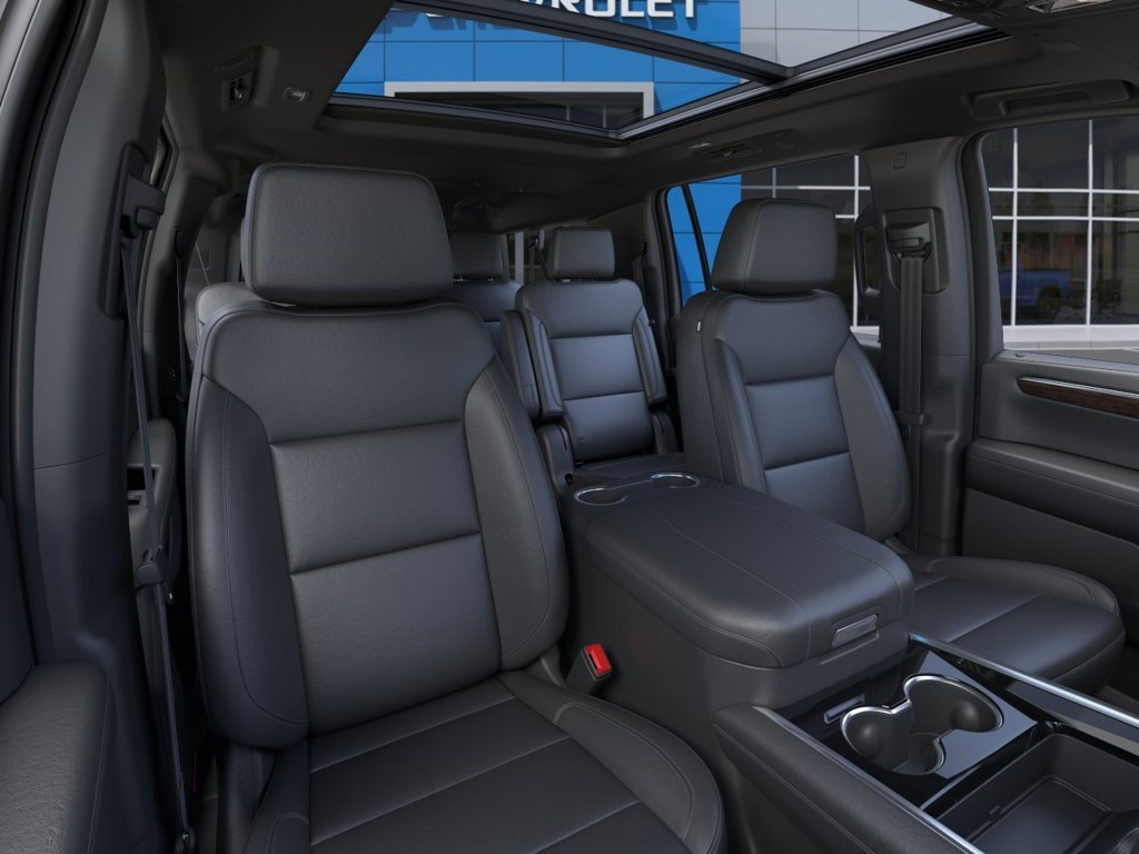New 2026 Chevrolet Suburban Z71 w/ Comfort Package AWD/4WD image 16