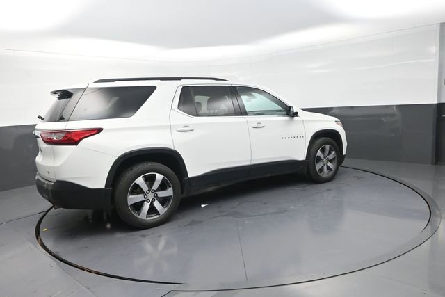 Used 2019 Chevrolet Traverse LT w/ LT Premium Package AWD/4WD image 21