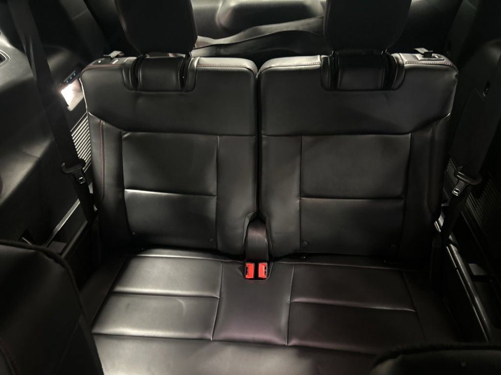 Used 2025 Ford Explorer ST AWD/4WD image 13