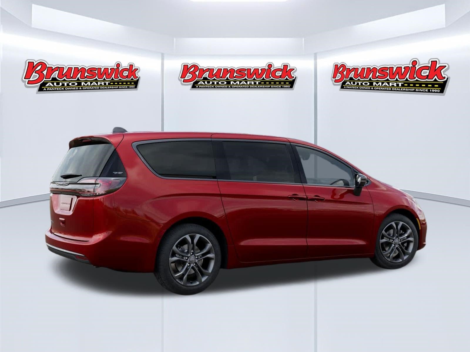 New 2026 Chrysler Pacifica Select FWD image 4