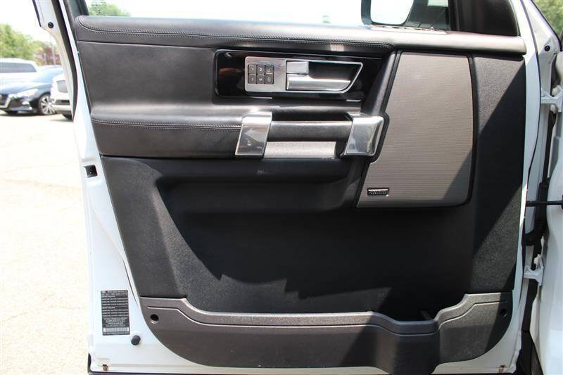 Used 2015 Land Rover LR4 HSE LUX AWD/4WD image 11